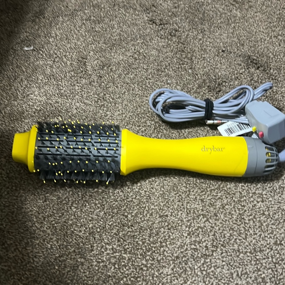 The Double Shot Oval Blow-Dryer Brush